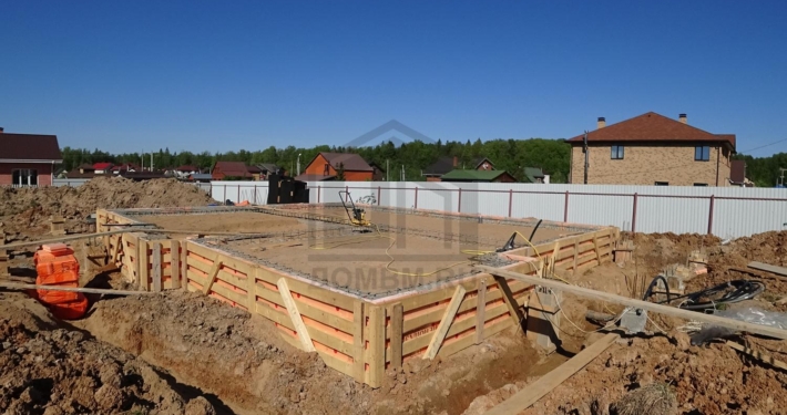 Песчаная подушка фундамента дома из газобетона в Солнечногорском районе