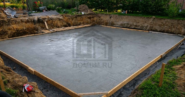 Бетонная подготовка основания дома с бассейном в Долгопрудном