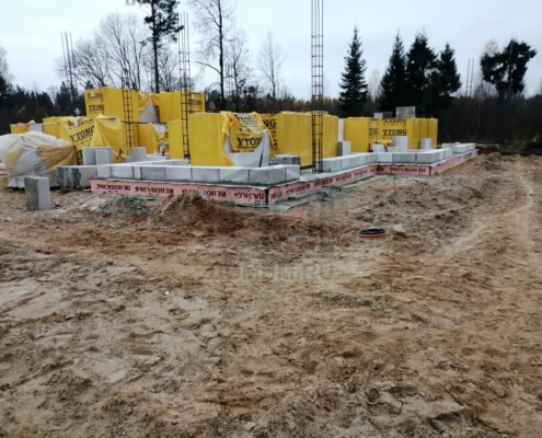 03-kladka-sten-iz-gazobetona-kottedzh-ploskaya-krovlya-akatovo-park Кладка стен из газобетона коттеджа с плоской кровлей в Акатово Парк