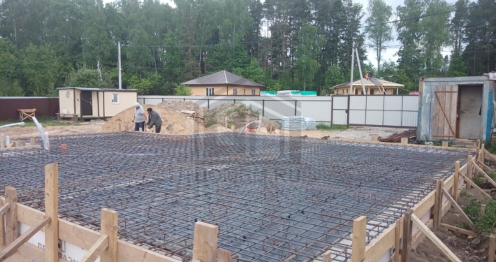 05-fundament-pered-betonirovaniem-dvukhetazhnyy-dom-163m2-shchelkovo Фундамент перед бетонированием двухэтажного дома 163 м2 в Щелково