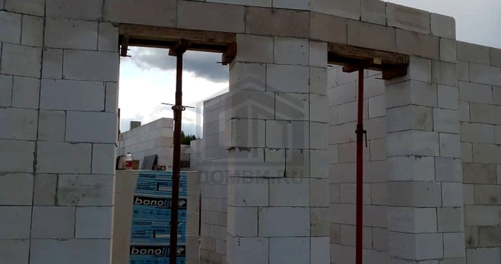 Газобетонные стены первого этажа дома 660 м2 в Сергиево-Посадском районе