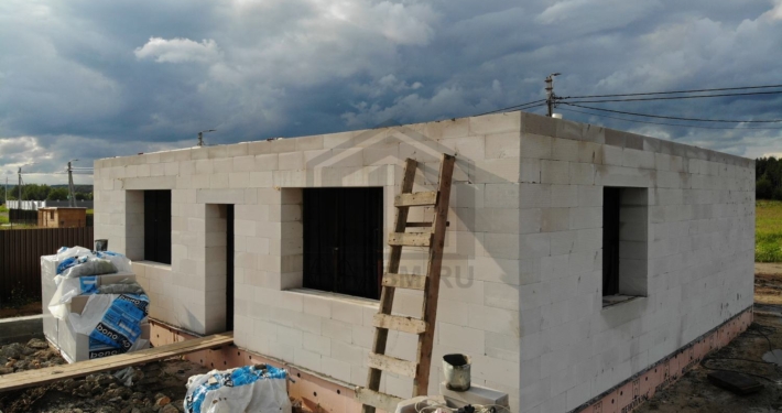 Коробка первого этажа дома из газобетона в Щелково