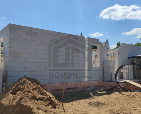 07-okonnie-proemy-dom-panoramnye-okna-klin Оконные проемы первого этажа дома с панорамными окнами в Клину