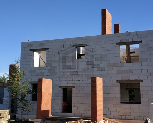 Стены второго этажа дома из газосиликатных блоков в Жуковском