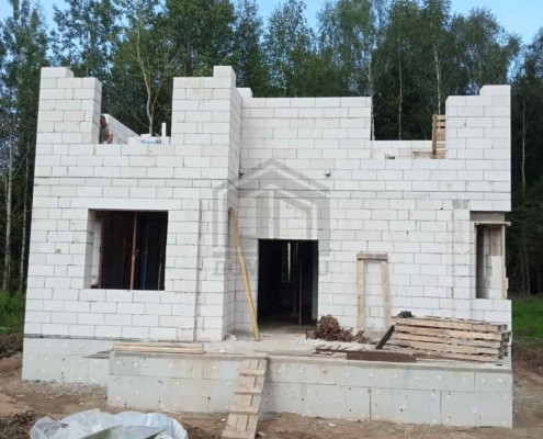 Коробка двухэтажного дома жилого дома в Щелково