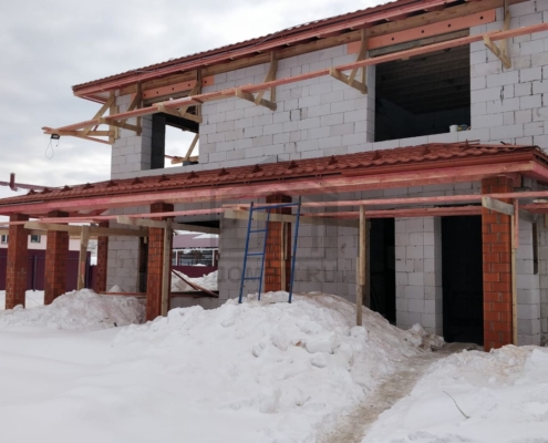 Строительство второго этажа зимой дома 660 м2 в Сергиево-Посадском районе