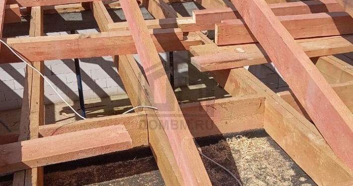 15-uzel-karkasa-kryshi-odnoetazhnyy-dom-ploskaya-krysha-veranda Узел каркаса крыши одноэтажного дома с плоской крышей и верандой