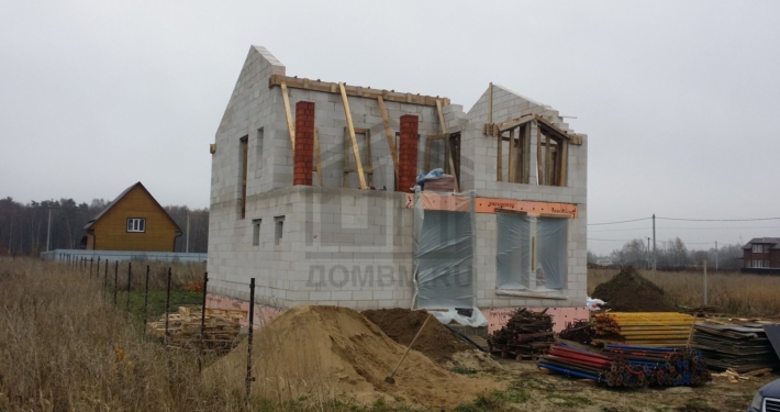 Кладка второго этажа дома из пеноблоков в Ногинке Щелковского района