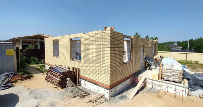 16-pervyy-etazh-iz-kirpicha-dvukhetazhnyy-dom-163m2-shchelkovo Готовый первый этаж из кирпича двухэтажного дома 163 м2 в Щелково