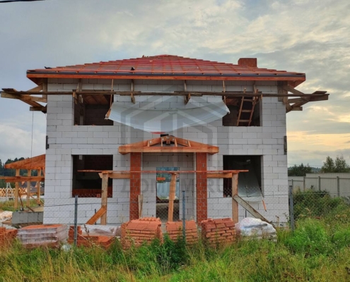 Дом под готовой крышей дома по популярному проекту площадью 205 м2