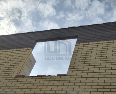 19-kirpichnyy-proem-vtorogo-etazha-dvukhetazhnyy-dom-163m2-shchelkovo Кирпичный оконный проем второго этажа двухэтажного дома 163 м2 в Щелково