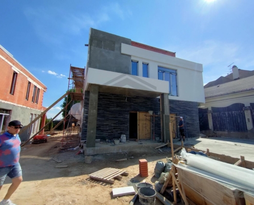 Готовая коробка дома трехэтажного дома в стиле хай-тек