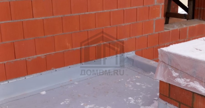 Узел кладки керамических блоков дома из керамических блоков в Павловых озерах