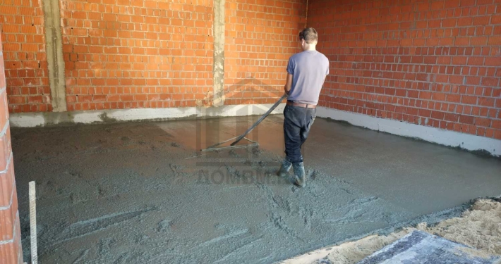 28-stiazhka-pola-dom-hay-tek-novaya-moskva Устройство стяжки пола дома в стиле хай-тек в Новой Москве